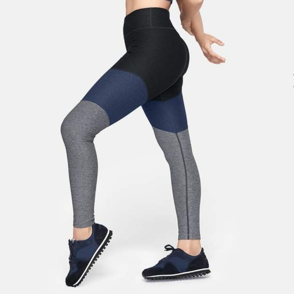 OV 7/8 Springs Leggings in navy/charcoal/graphite